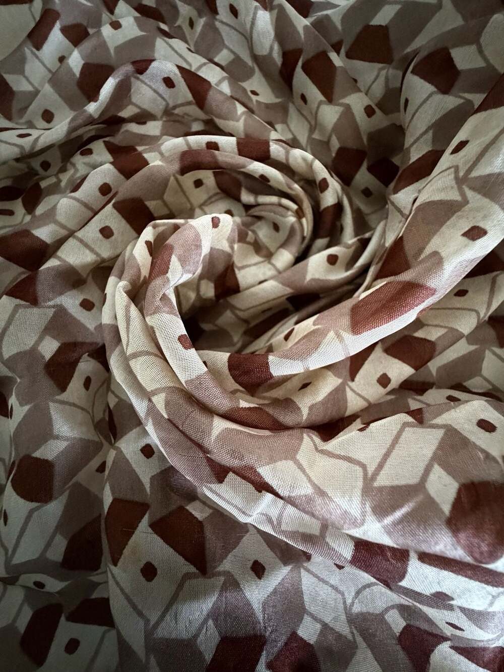 Vintage Geometric 3D Cube Print Silk Square Scarf